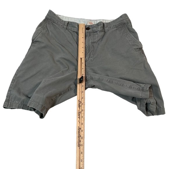 DOCKERS Shorts Men's Casual Fit Chinos Slash Pkts Button Closure Gray 33 - Picture 8 of 12
